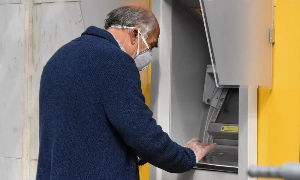 Συντάξεις Δεκεμβρίου: Πότε καταβάλλονται στους λογαριασμούς